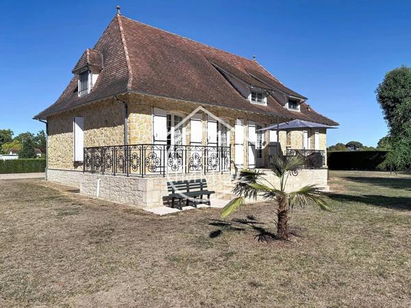 Pineuilh :  Maison de caractère avec parc arboré de 7 000m2