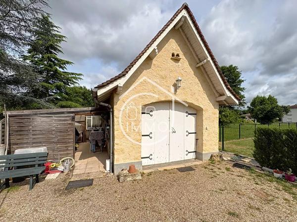 Pineuilh :  Maison de caractère avec parc arboré de 7 000m2