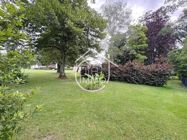 Pineuilh :  Maison de caractère avec parc arboré de 7 000m2
