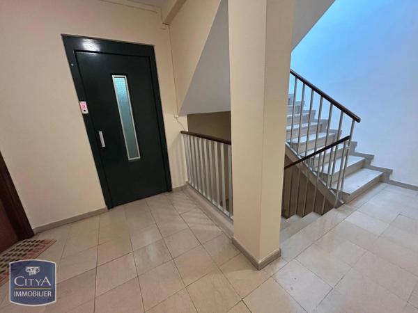 Appartement à louer 2 pièces 52.32m² Le Mans (72000)