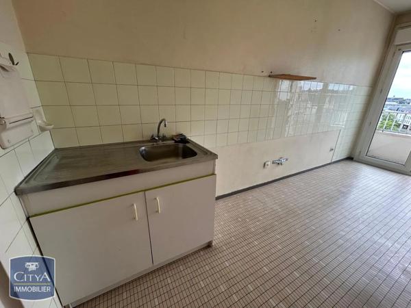 Appartement à louer 2 pièces 52.32m² Le Mans (72000)