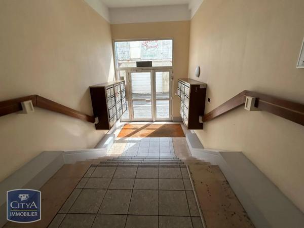 Appartement à louer 2 pièces 52.32m² Le Mans (72000)