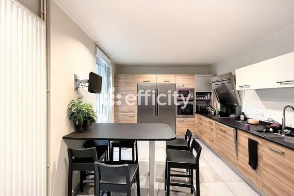 Maison 5 pièces - 175 m² Exclusivité efficity