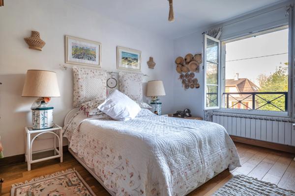 MORSANG SUR ORGE (91) Maison 4 chambres, édifiée sur sous-sol total - 1117m² de terrain.