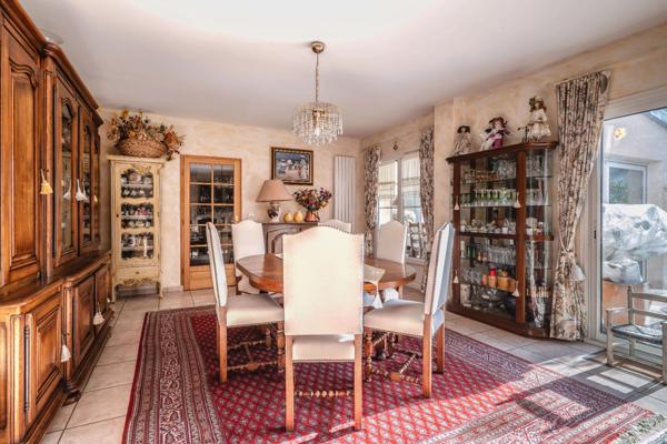 MORSANG SUR ORGE (91) Maison 4 chambres, édifiée sur sous-sol total - 1117m² de terrain.