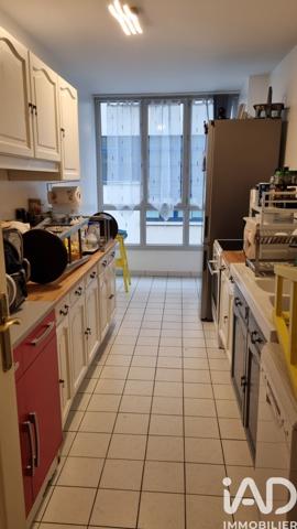 Location appartement 3 pièces 76 m² Compiègne
