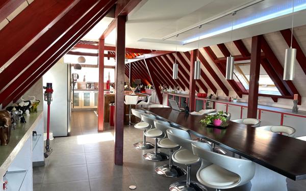 Maison à vendre    5 pièces • 241 m2 Kilstett