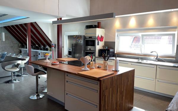 Maison à vendre    5 pièces • 241 m2 Kilstett