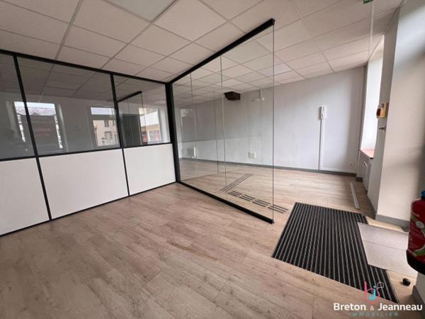 Local professionnel centre ville de Mayenne