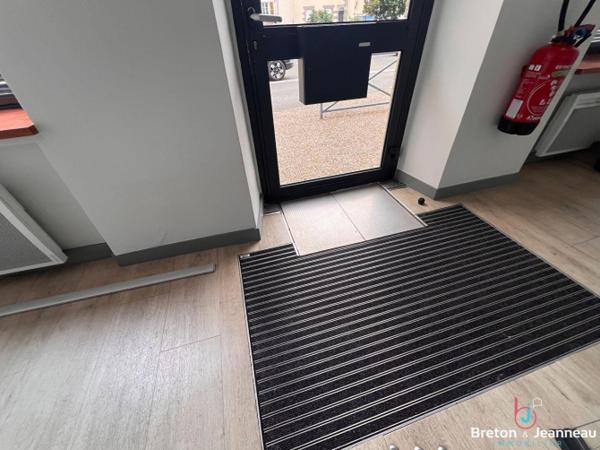 Local professionnel centre ville de Mayenne