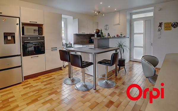 Maison à vendre    4 pièces • 101 m2 Ruy