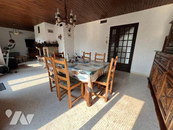 À VENDRE à LA CALMETTE, maison de 138,2 m²sur un terrain plat de 1793 m².