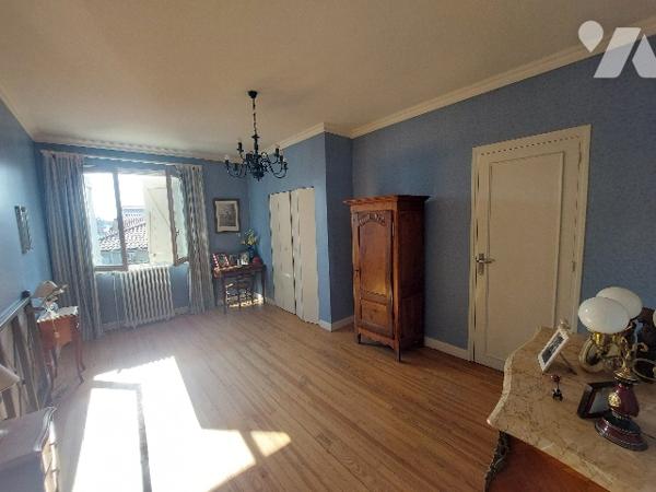 SAINT GAUDENS, ensemble immobilier constitué de trois logements sur un terrain de 1106 m².