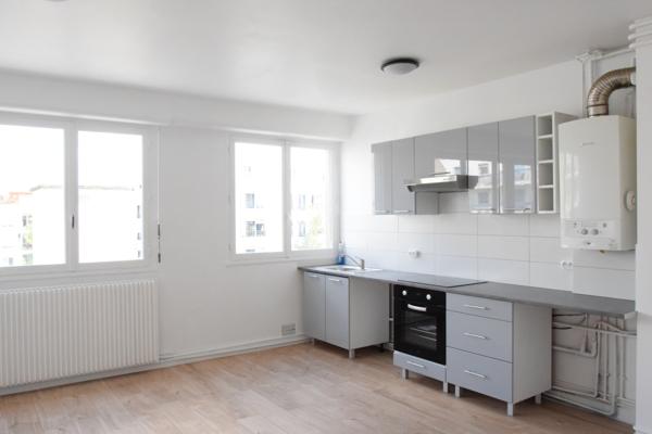 Clamart (92140) A louer : En plein centre de Clamart - Appartement de 4 Pièces non meublé de 81m² avec emplacement de parking