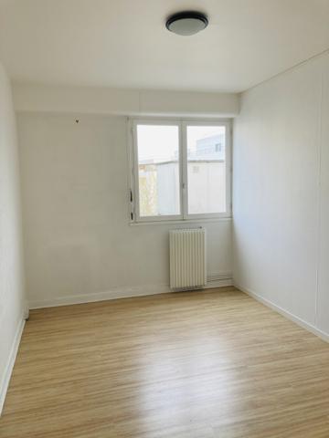 Clamart (92140) A louer : En plein centre de Clamart - Appartement de 4 Pièces non meublé de 81m² avec emplacement de parking