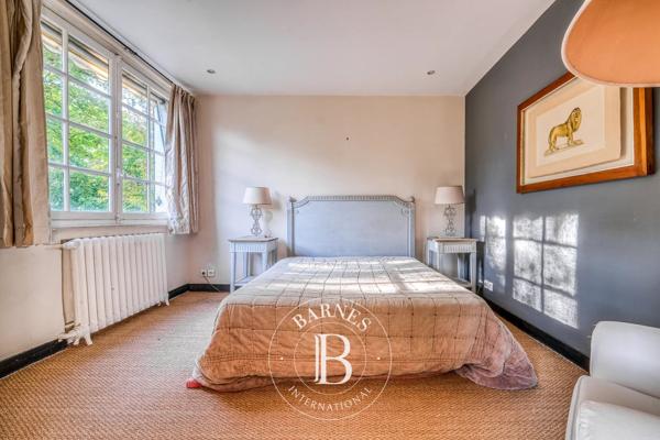 Fontainebleau, Propriété 15 Chambres -  800 m² à vendre