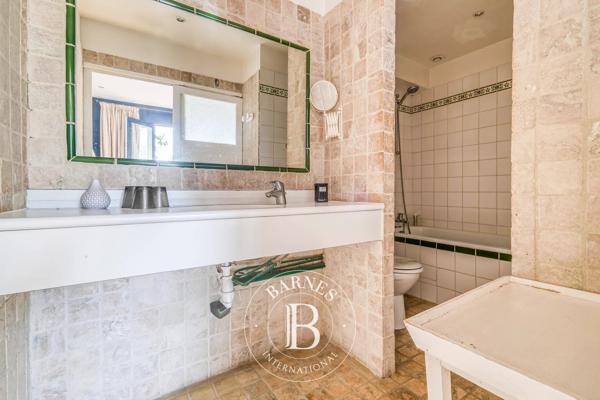 Fontainebleau, Propriété 15 Chambres -  800 m² à vendre