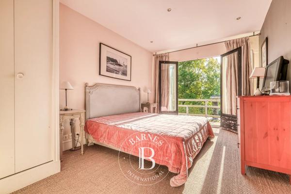 Fontainebleau, Propriété 15 Chambres -  800 m² à vendre