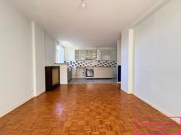 Appartement
                                                                                                                                                                                                                                                                                                                        4 pièce(s)                                                                                                                                                                                                          3 chambre(s)                                                                                                                                                                                                          66.1  m²
