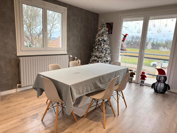 Maison de 1970 de 158 m2 rénovée, 4 ch, terrain de 1162 m2