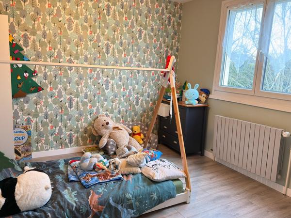 Maison de 1970 de 158 m2 rénovée, 4 ch, terrain de 1162 m2