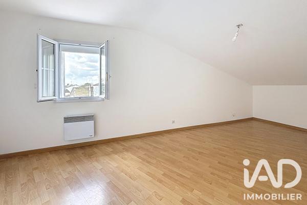 Location appartement 4 pièces 90 m² Courçon