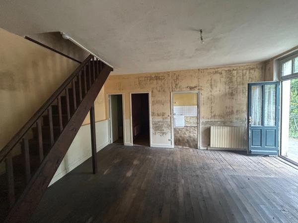 Maison à vendre 9 pièces LUSSAC LES EGLISES (87)