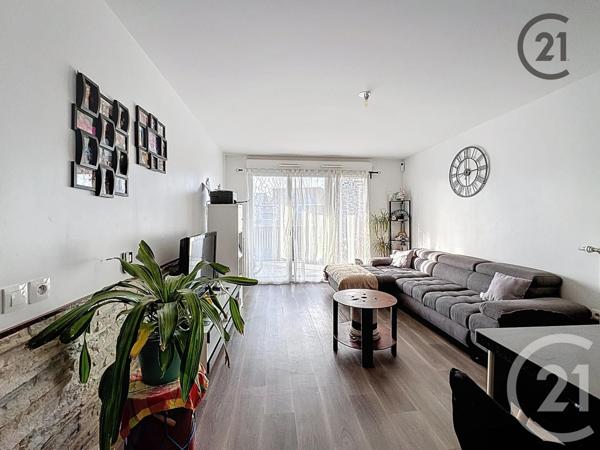 Appartement F3 à vendre  3 pièces - 58,45 m2 LIEUSAINT - 77