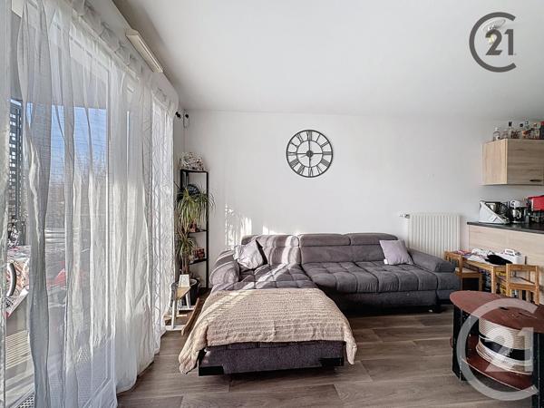 Appartement F3 à vendre  3 pièces - 58,45 m2 LIEUSAINT - 77