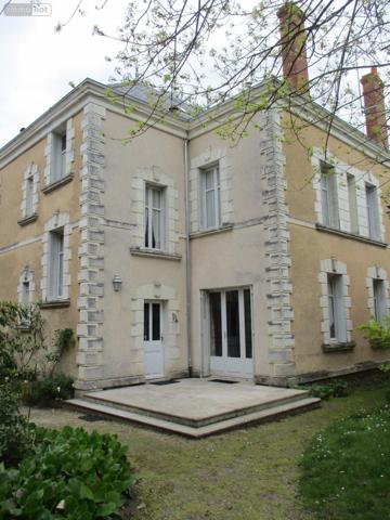 Maison de maître à vendre à Chabris dans l'Indre (36210), ref : 07