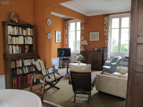 Maison de maître à vendre à Chabris dans l'Indre (36210), ref : 07