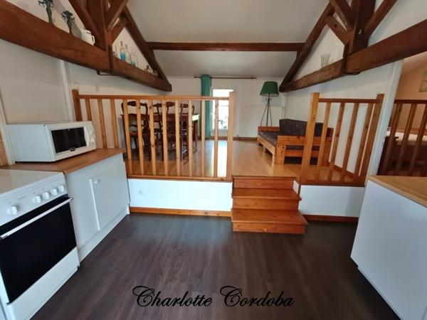 Vivez votre rêve : Ferme de caractère avec gîtes, chambres d’hôtes et potentiel incroyable à Feugarolles