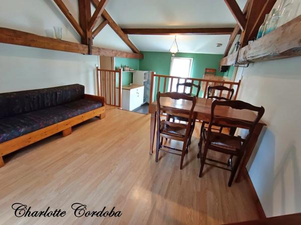 Vivez votre rêve : Ferme de caractère avec gîtes, chambres d’hôtes et potentiel incroyable à Feugarolles