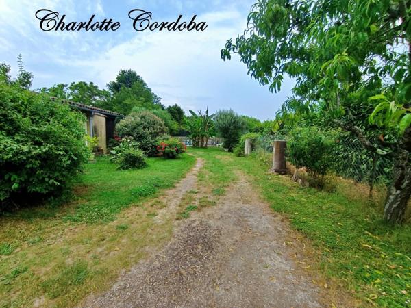 Vivez votre rêve : Ferme de caractère avec gîtes, chambres d’hôtes et potentiel incroyable à Feugarolles