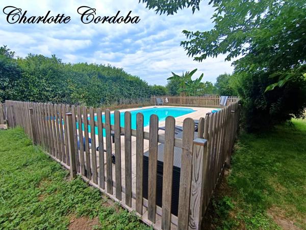 Vivez votre rêve : Ferme de caractère avec gîtes, chambres d’hôtes et potentiel incroyable à Feugarolles