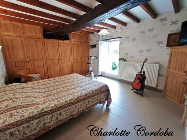 Vivez votre rêve : Ferme de caractère avec gîtes, chambres d’hôtes et potentiel incroyable à Feugarolles