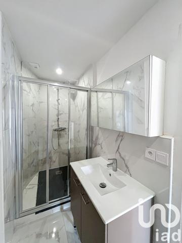 apartment rental 5 rooms 93 m² Nantes