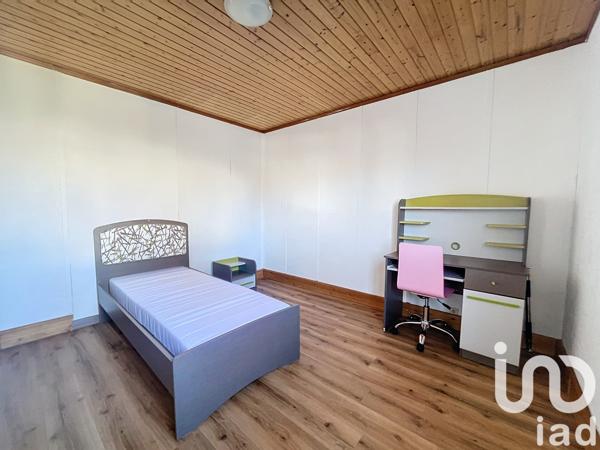 apartment rental 5 rooms 93 m² Nantes