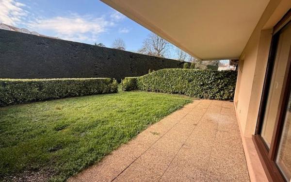 Appartement à louer    2 pièces • 46,23 m2 Saint-Genis-Laval