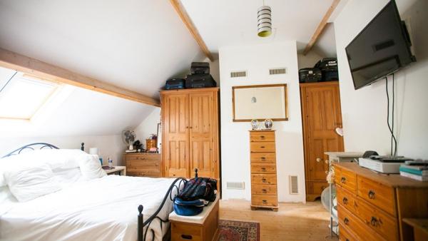 Maison à vendre en un hameau de la Chapelle-Glain