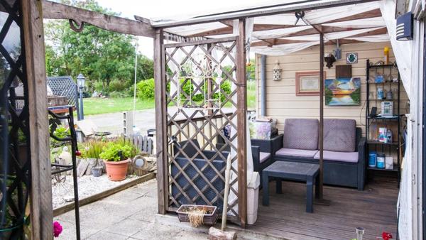 Maison à vendre en un hameau de la Chapelle-Glain