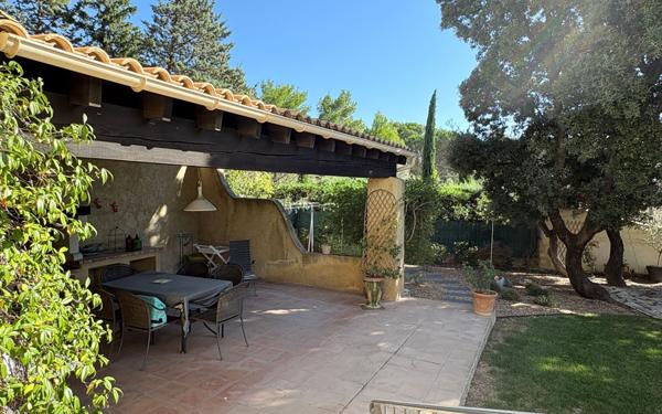 Maison à vendre    5 pièces • 135,62 m2 Villeneuve-lès-Avignon