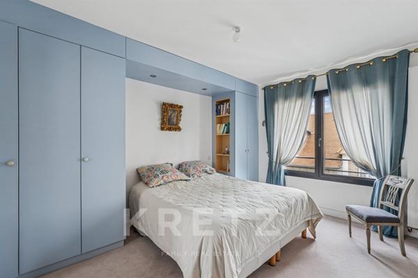 Maison contemporaine avec terrasse et rooftop