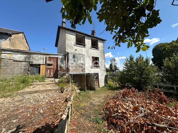 Vente maison à rénover de 61.58 m² avec 2 chambres, jardin à Montval-sur-Loir (72500)