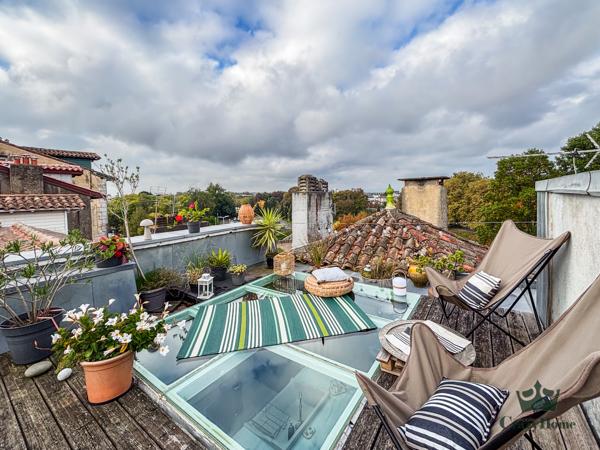 Appartement
                                                                                                                                                                                                                                                                                                                        4 pièce(s)                                                                                                                                                                                                          2 chambre(s)                                                                                                                                                                                                          86  m²