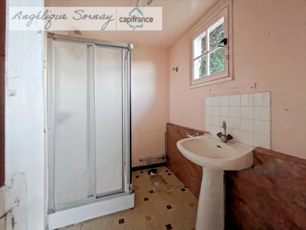 Maison à rénover entièrement – Fort potentiel – Chapelle-Voland (Jura)