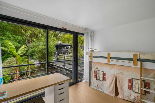 REUIL MALMAISON (92) - Maison contemporaine de 235m² 1500m² terrain