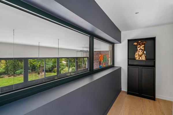 REUIL MALMAISON (92) - Maison contemporaine de 235m² 1500m² terrain