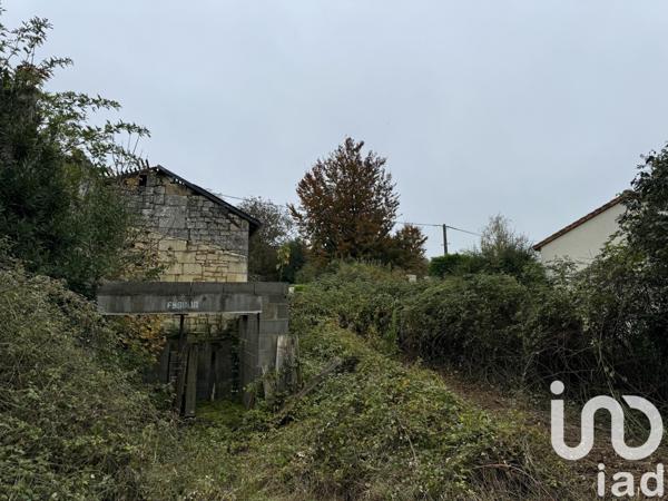 Maison 2 pièces de 40 m² à Saint-Léger-de-Montbrillais (86120)