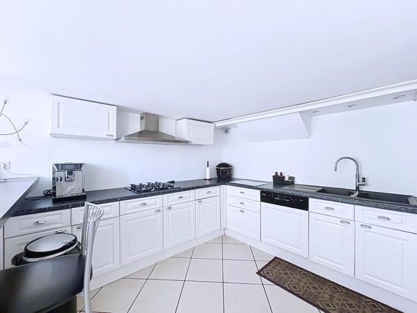 Maison de caractère ou lumière et intimité se rencontrent